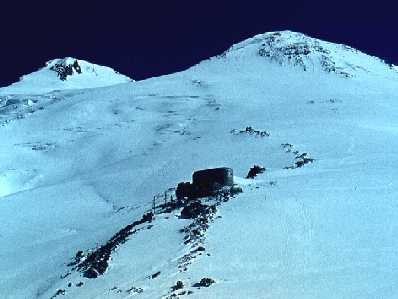 Mount Elbrus. Hotel 'Priyut 11', 4150 m