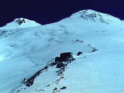 Mount Elbrus. Hotel 'Priyut 11', 4150 m